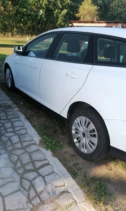 Ford Focus cena 35999 przebieg: 176100, rok produkcji 2017 z Nowe Skalmierzyce małe 352